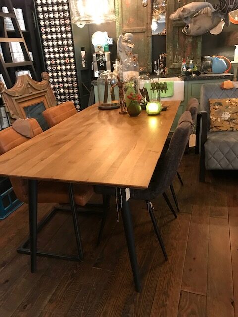Eettafel Bresso van eiken hout op bestelling - Afbeelding 3