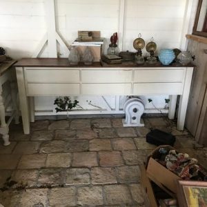 Side table t
