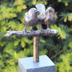 Beeld voor binnen of buiten – Brons – 2 Mussen op Tak – 17x15x10 cm