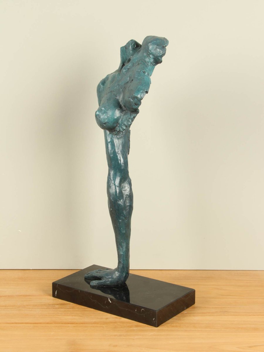 Beeld voor binnen of buiten – Brons – On Hand op hardstenen voet – 63x26x22 cm - Afbeelding 3