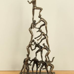 Beeld voor binnen of buiten – Brons – Teamkracht – 54x23x15 cm