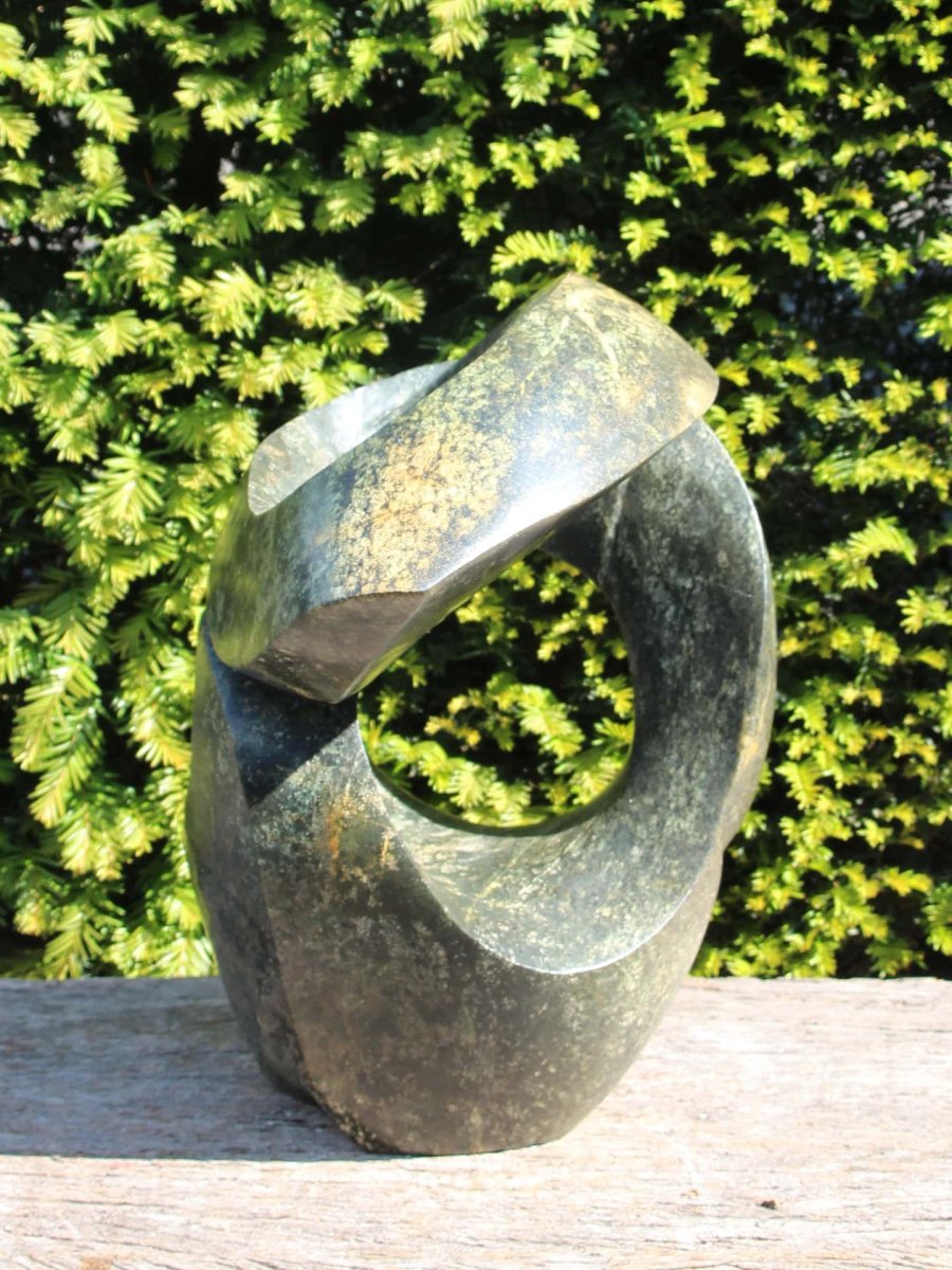 Tuinbeeld – Cheetah jade – Groen – Natuursteen – Whispers of the wind – 45x40x26 cm - Afbeelding 3